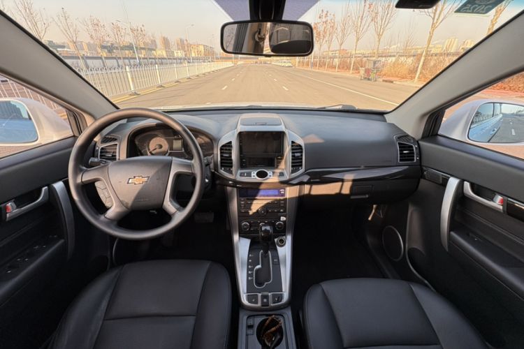 Used Chevrolet Captiva 2017 2.4L Two-Wheel Drive Luxury Edition 7 Seats
