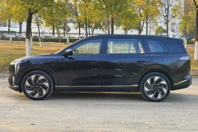 Used Dongfeng eπ eπ008 2025 210Max Range-Extended Version 5 Seats
