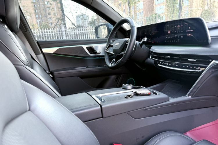 Used Cadillac CT6 2023 28T Luxury Version
