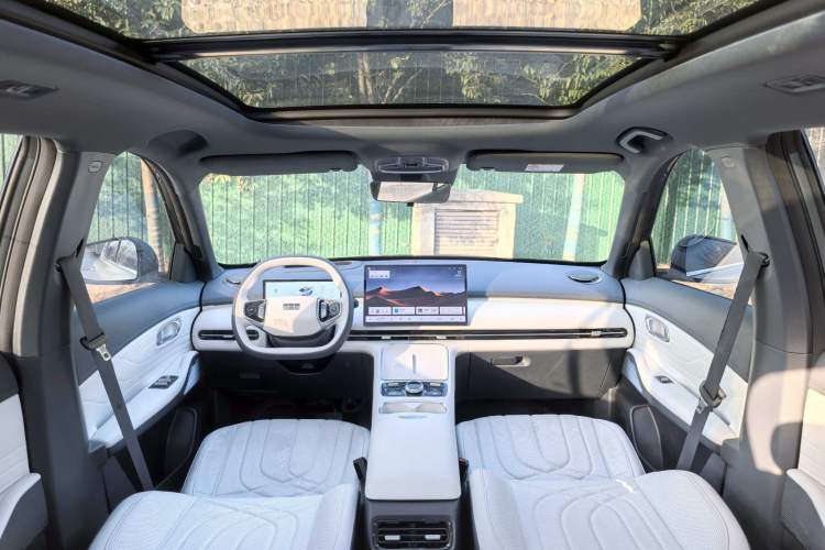 Used Geely Galaxy Galaxy Xingjian 7 EM-i 2025 120km Exploration+ Version