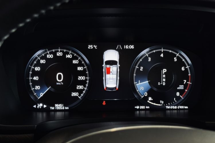 Used Volvo V90 2017 Cross Country T5 AWD Prestige Edition