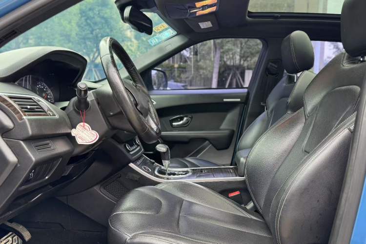 Used Land X7 2015 2.0T Panoramic Prestige Edition