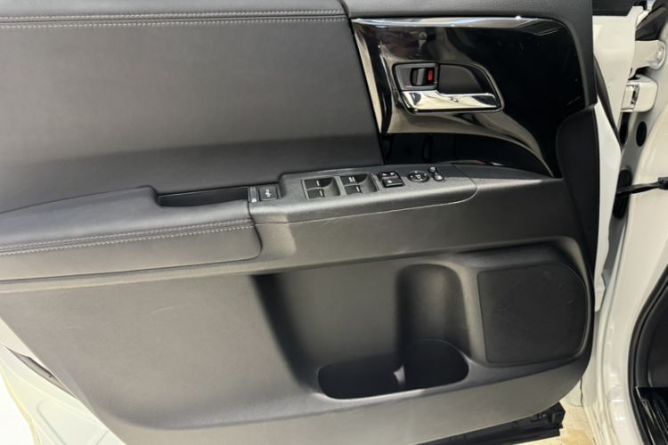 Used Honda Elysion 2019 2.0L Hybrid Luxury Edition