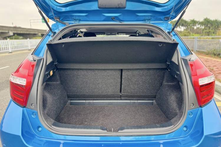 Used Toyota YARiS L Zhi Xuan 2019 1.5E CVT Dynamic Edition China VI compliant