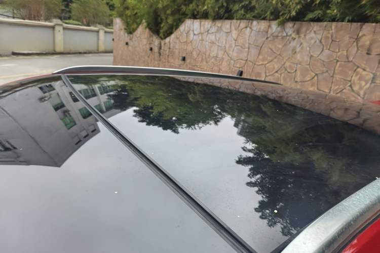 Used Wey VV5 2021 1.5T Two-Wheel Drive Color Pioneer
