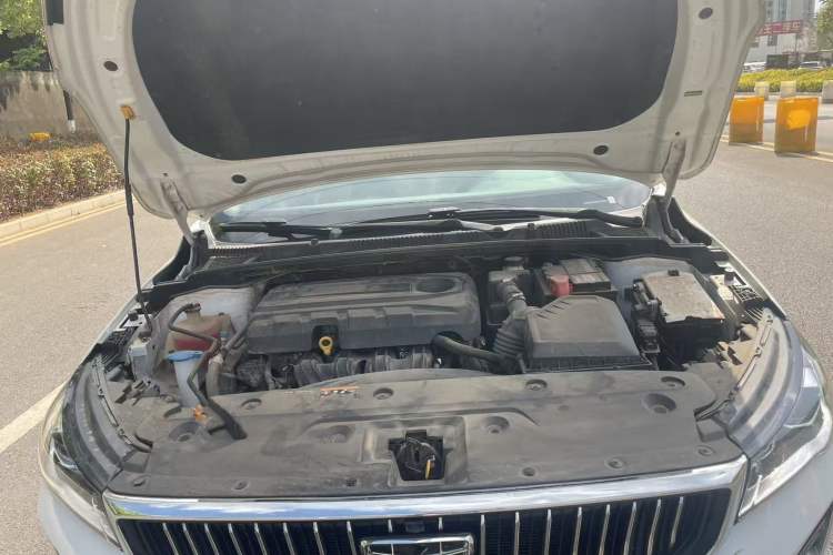 Used Geely Auto Emgrand 2022 4th Generation 1.5L CVT Flagship Model Interior 1