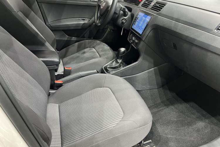 Used Volkswagen Santana 2021 1.5L Automatic Fashion Edition Interior 2