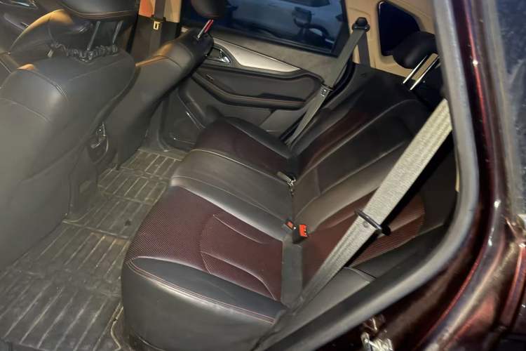 Used Baojun 560 2016 1.8L iAMT Luxury Model