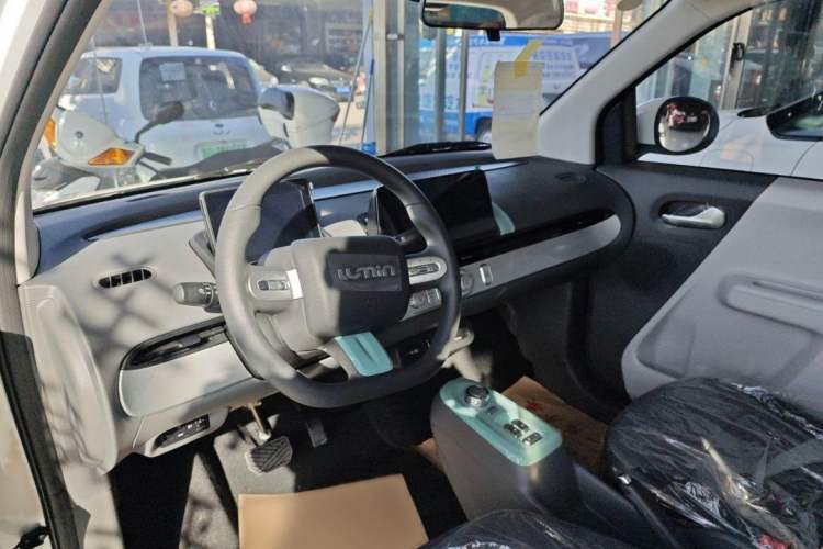 Used CHANGAN Lumin 2022 301km Honey-Sweet Version Exterior 6