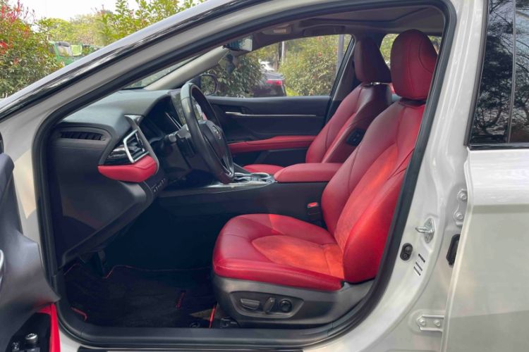 Used Toyota Camry 2022 2.5S Knight Edition Interior 5