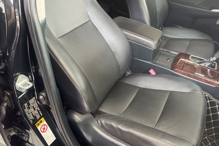 Used Toyota Camry 2016 2.0G 10th Anniversary Leading Edition Right Front Seat