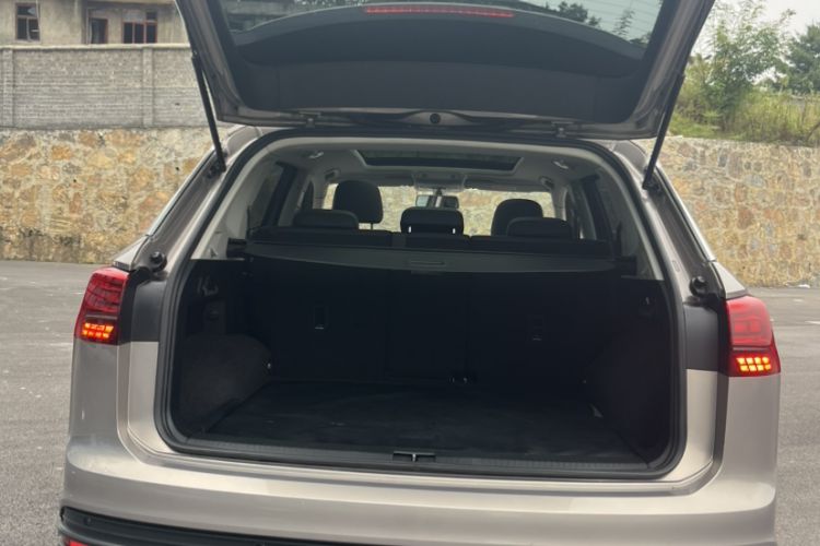 Used Volkswagen Tayron 2019 330TSI Two-Wheel Drive Luxury Model China VI Standard