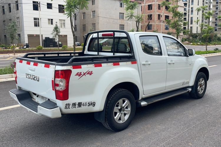 Used Isuzu JLM 2016 2.8T Four-Wheel Drive Ultra-Luxury Version JE493ZLQ4CA
