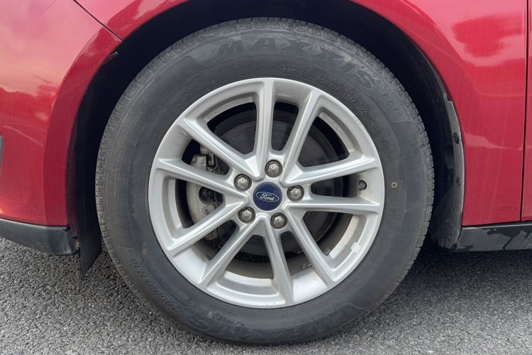 Used Ford Focus 2017 Sedan 1.6L Automatic Fashion Edition Smart Drive Version
