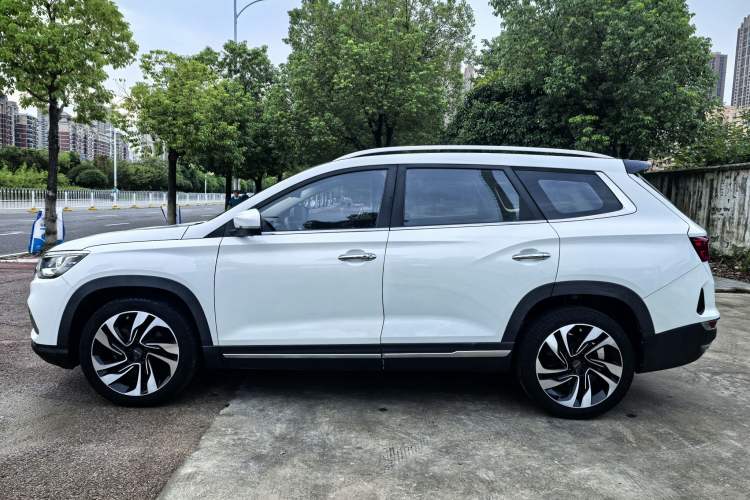 Used JETOUR X90 2019 1.5T Automatic Luxury Model 5 Seats Emission Standard China V