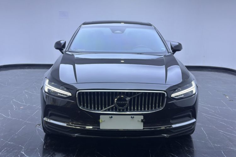 Used Volvo S90 2022 B5 Zhiyuan Luxury Edition
