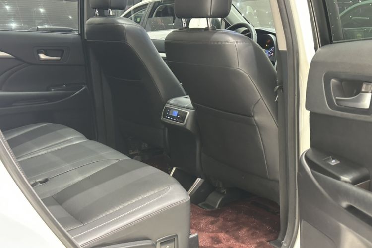 Used Toyota Highlander 2017 2.0T Four-Wheel Drive Luxury Edition 7 Seats