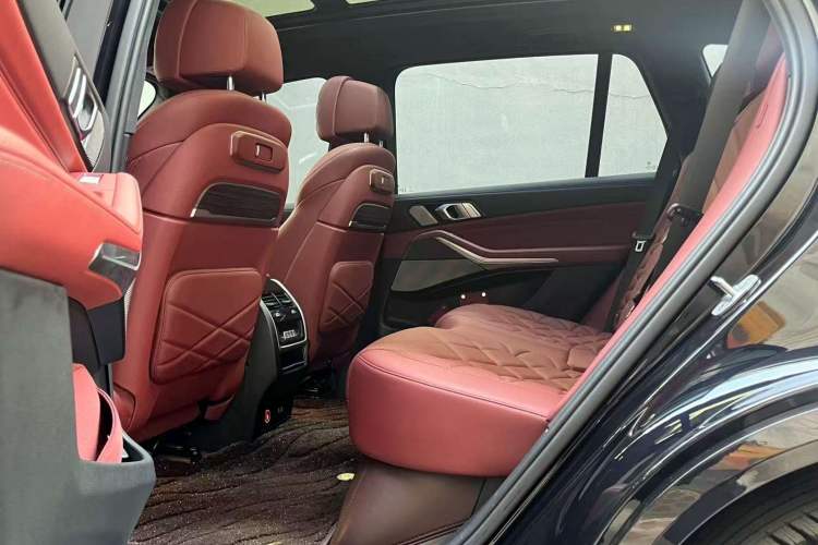 Used BMW X5 2023 xDrive 40Li M Sport Night Edition Package Interior 7