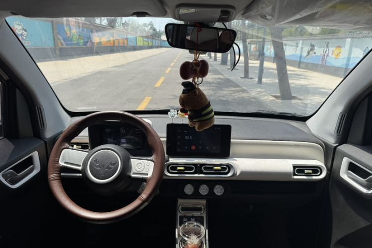 Used Wuling Hongguang MINIEV 2024 3rd Generation 215km Advanced Version