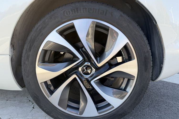 Used DS 5 2013 1.6T Elegant Edition THP200