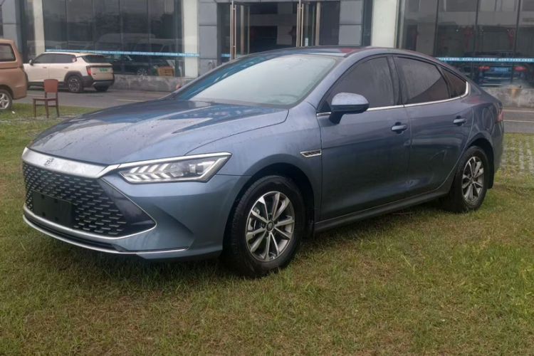 Used BYD Qin PLUS 2024 HONOR Edition DM-i 55KM Leading Model
