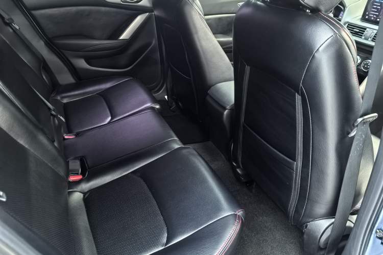 Used Mazda CX-4 2016 2.0L Automatic 2WD Blue Sky Dynamic Edition
