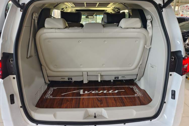 Used Buick GL8 2021 Land Cruiser Executive Class 652T Luxury Model
