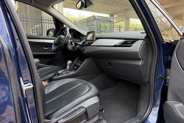 Used BMW 2 Series Active Tourer 2016 218i Fashion Model Interior 11