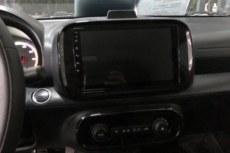 Used Roewe Clever 2021 302 km New Four-Seater Super-Efficient Version
