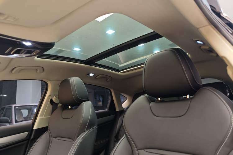 Used Geely Auto Monjaro New Energy 2019 Updated 400T YAOXINGER Pure Electric Range of 56 KM
