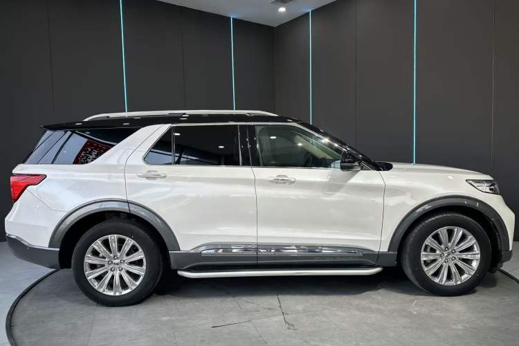Used Ford Explorer 2020 EcoBoost 285 4x4 Titanium Edition 6 Seats