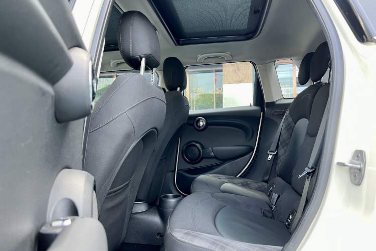 Used MINI MINI 2016 1.5T COOPER Five-Door Edition