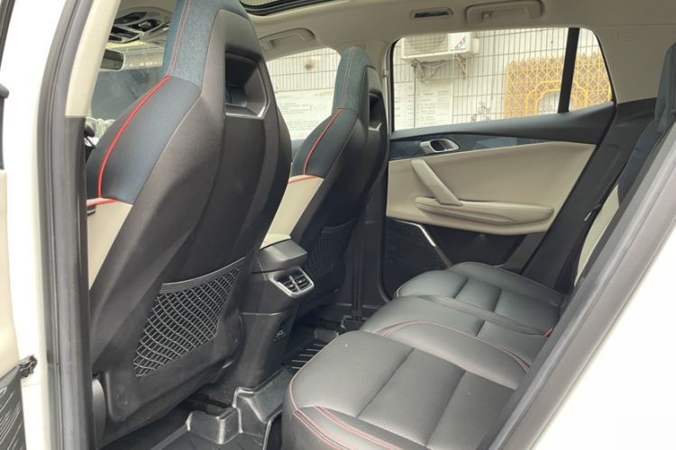 Used Lynk & Co 06 2021 1.5T Shero Pink Special Edition