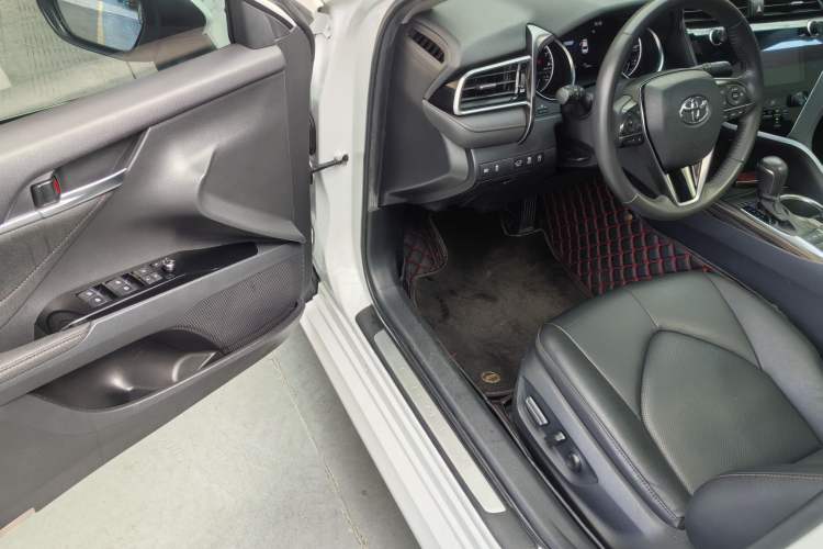 Used Toyota Camry 2019 Revised Version 2.5G Luxury Edition Exterior 8