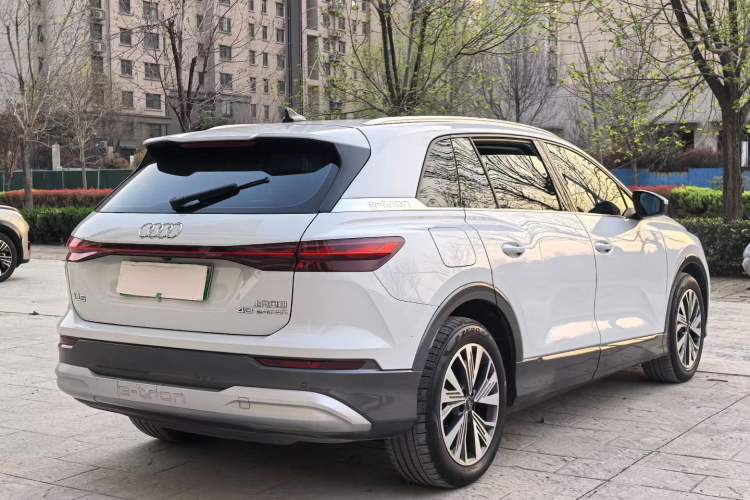 Used Audi Q5 e-tron 2023 40 e-tron Shining Edition Brocade Suit
