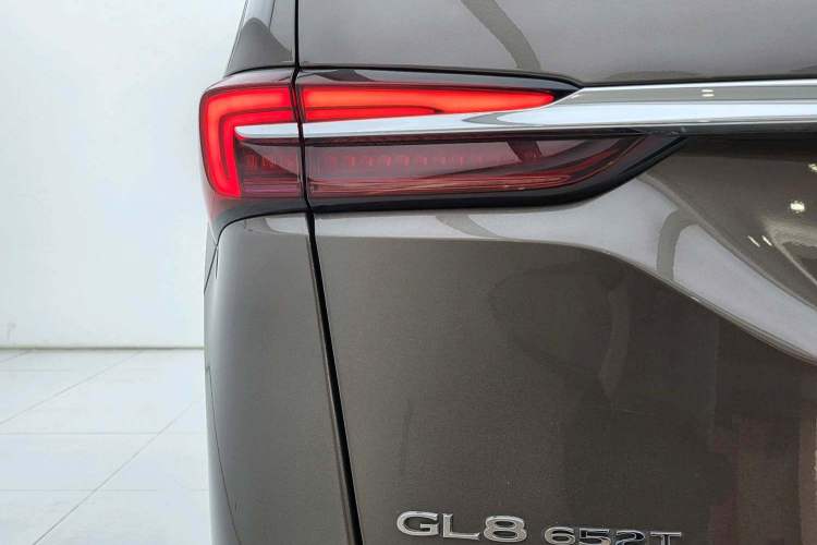 Used Buick GL8 2021 Land Cruiser Executive Class 652T Luxury Model