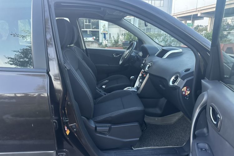 Used Renault Koleos 2013 2.5L Two-Wheel-Drive Urban Edition