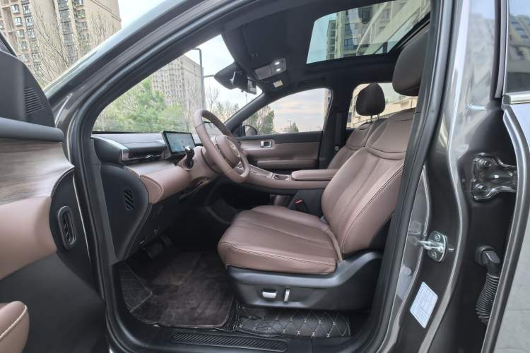 Used Wuling Xingguang S 2024 510 km Flagship Version Interior 2