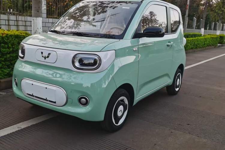 Used Wuling Hongguang MINIEV 2024 3rd Generation 215km Youth Edition