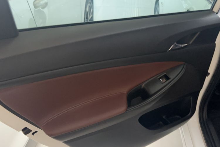 Used Buick GL6 2018 18T 6-Seater Prestige Model
