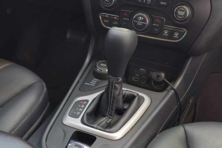 Used Jeep Cherokee 2017 2.4L Excellence Edition