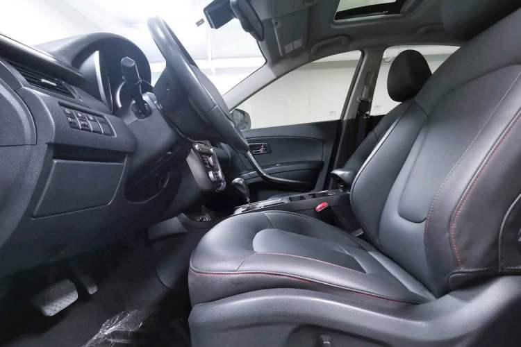 Used Bestune X80 2015 2.0L automatic luxury version
