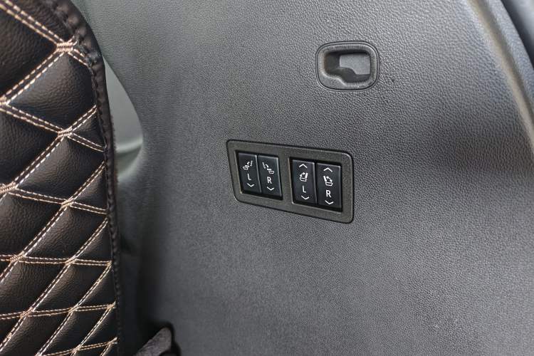 Used Buick Enclave 2020 28T Two-Wheel Drive Prestige Version