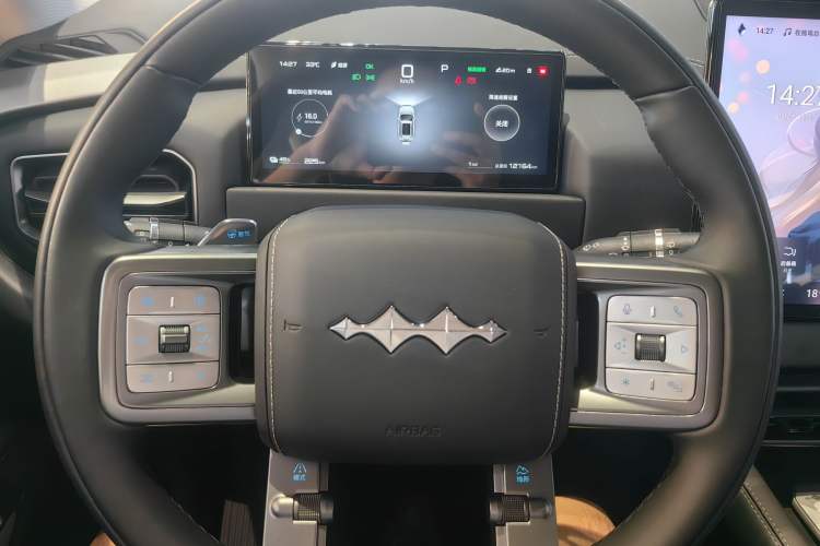 Used Formula Leopard Titanium 3 2025 501KM All-Wheel Drive Intelligent Driving Ultra Version