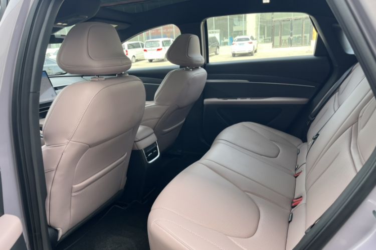 Used XPeng MONA M03 2025 600 with Ultra-Long Range Max Interior 5