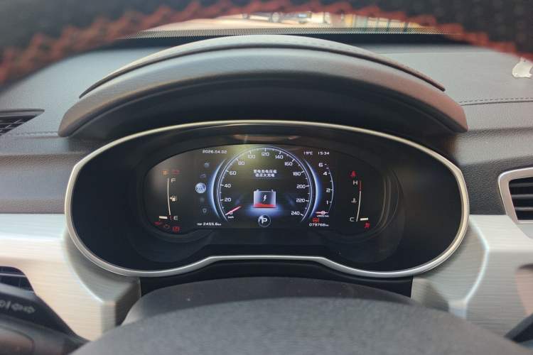 Used Geely Auto Emgrand X7 Sport 2018 1.8TD Automatic Two-Wheel Drive Smart Connect 4G Internet Edition Odometer Close Up