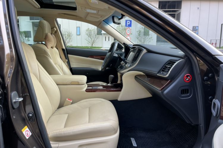 Used Toyota Crown 2015 2.0T Fashion Edition