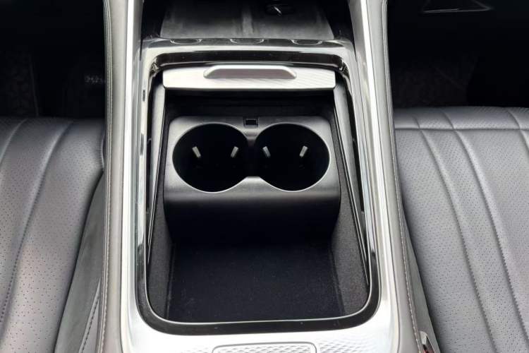 Used EXEED Lingyun 2024 400T Four-Wheel Drive International Version
