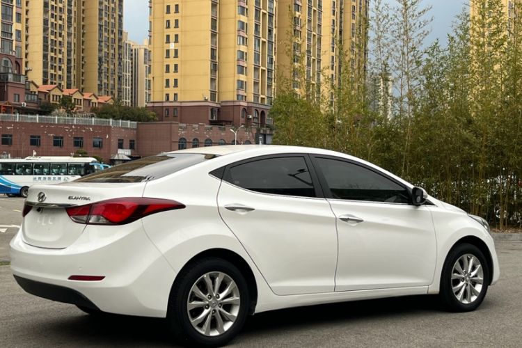 Used Hyundai Elantra (5th Generation / Langdong) 2016 1.6L Automatic Prestige Model
