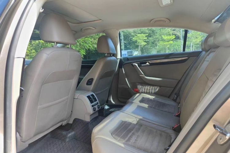 Used Volkswagen Magotan 2013 2.0 TSI Prestige Model